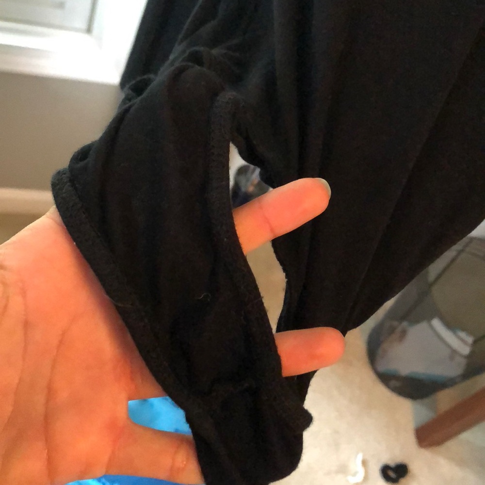 Simple and Basic Black Low Cut Bodysuit - Picture 5 of 8